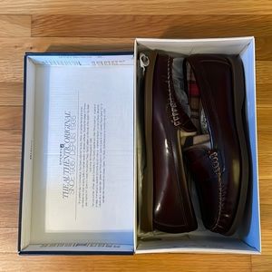 **NEW** Beautiful Hayden Penny Cordovan Sperry Top-Sider Loafers